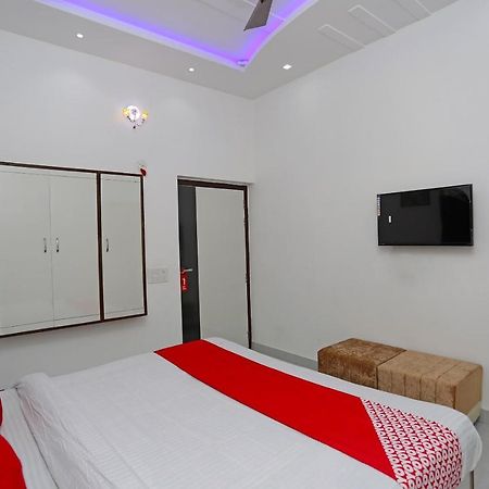 Hotel Rest Palace Агра Экстерьер фото