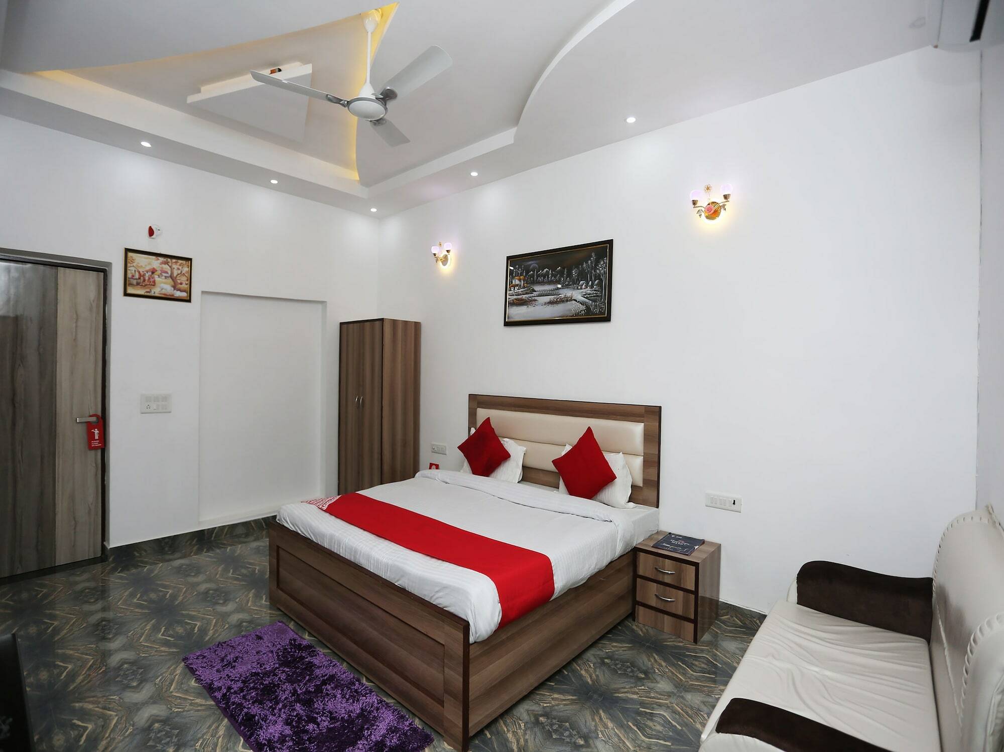 Hotel Rest Palace Агра Экстерьер фото