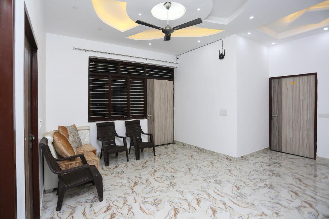 Hotel Rest Palace Агра Экстерьер фото