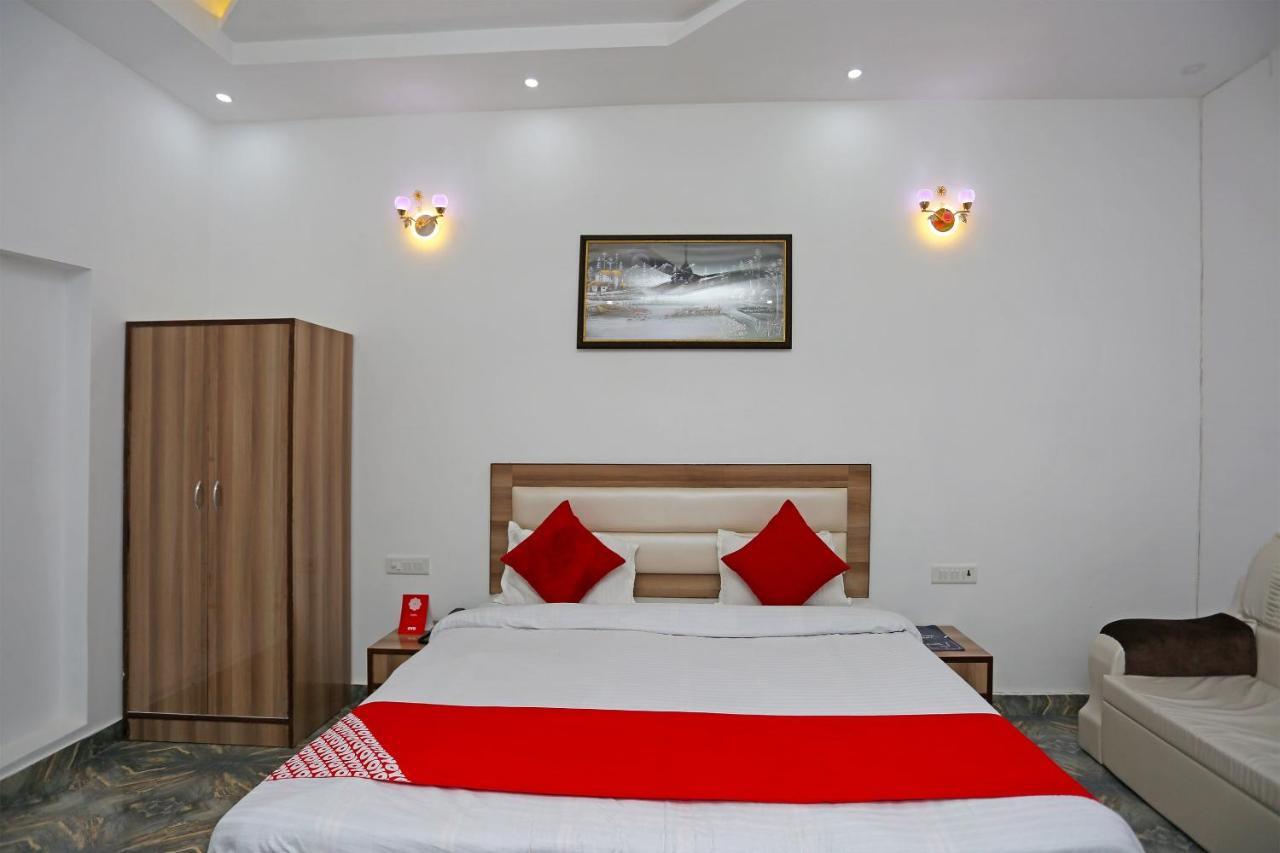 Hotel Rest Palace Агра Экстерьер фото