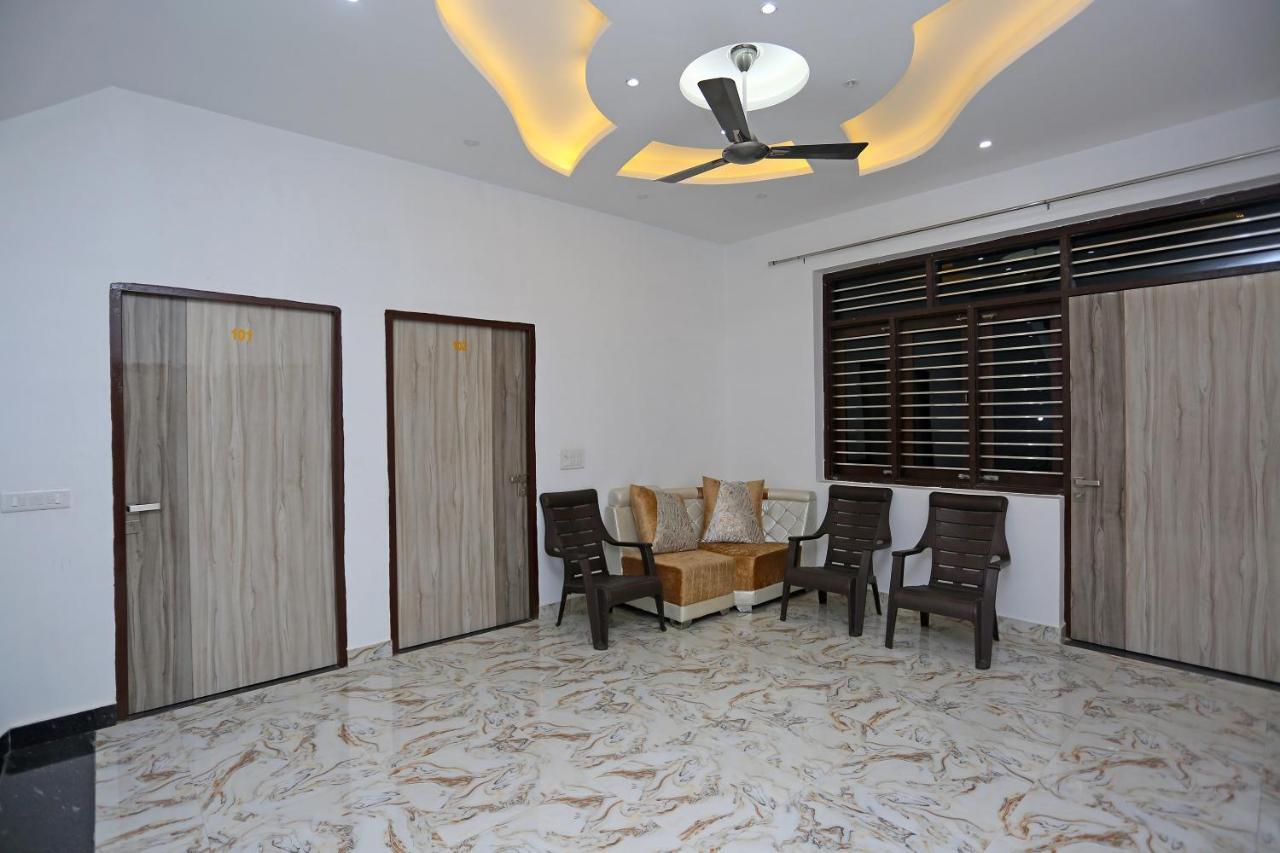 Hotel Rest Palace Агра Экстерьер фото